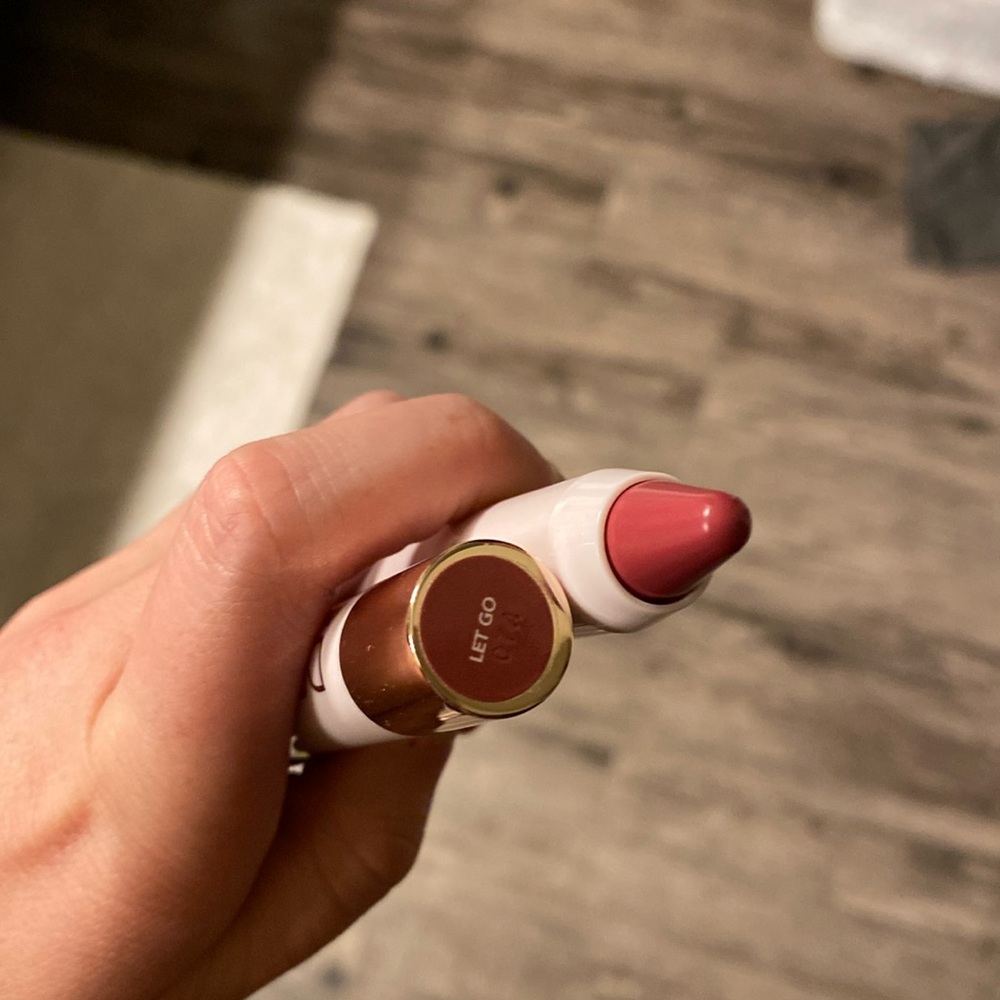 Doll 10 Lip Crayon Shade: let Go (Set of 2)